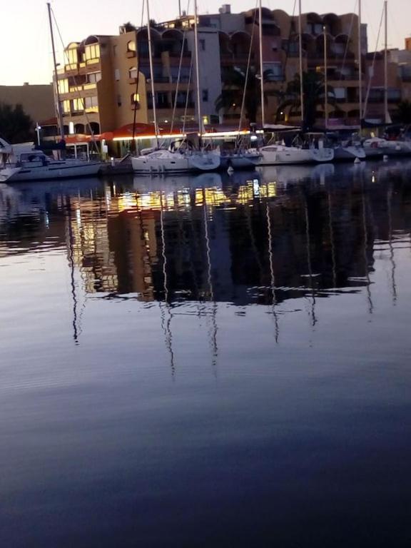 Gruissan Appartement Calme, Vue Sur Port De Plaisance -Clim, Empl.Parking Экстерьер фото