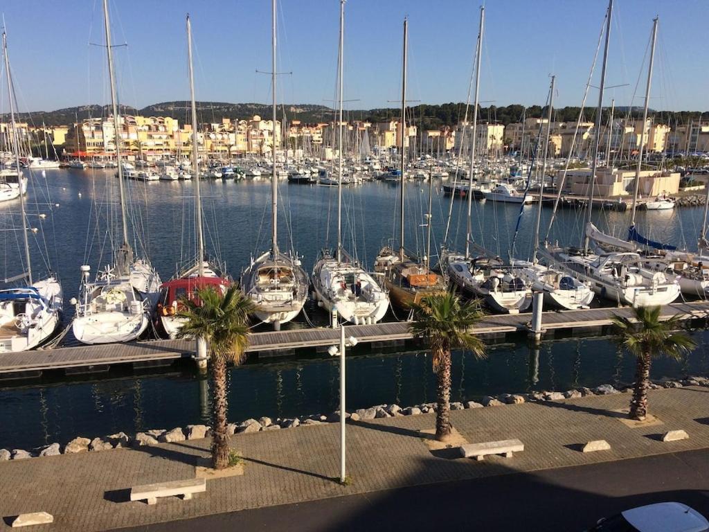 Gruissan Appartement Calme, Vue Sur Port De Plaisance -Clim, Empl.Parking Экстерьер фото