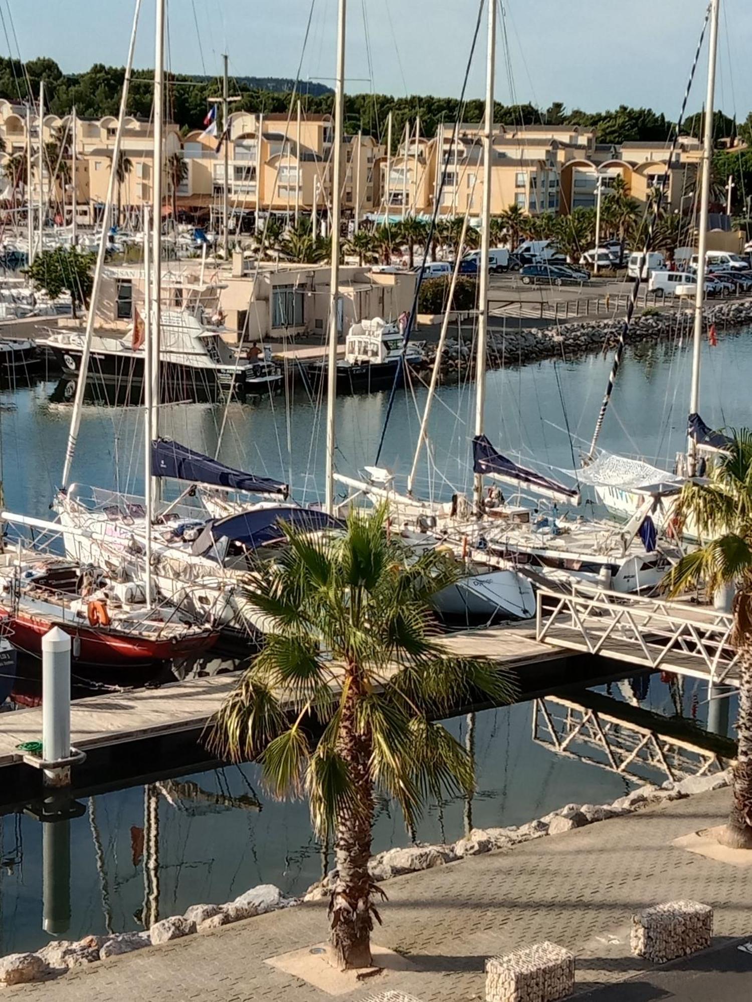 Gruissan Appartement Calme, Vue Sur Port De Plaisance -Clim, Empl.Parking Экстерьер фото